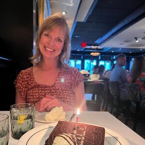 Meet your Posher, Amy